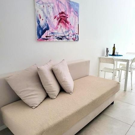 B&B Lido Apartament 10A ชิวิตาโนวา มาร์เค ภายนอก รูปภาพ