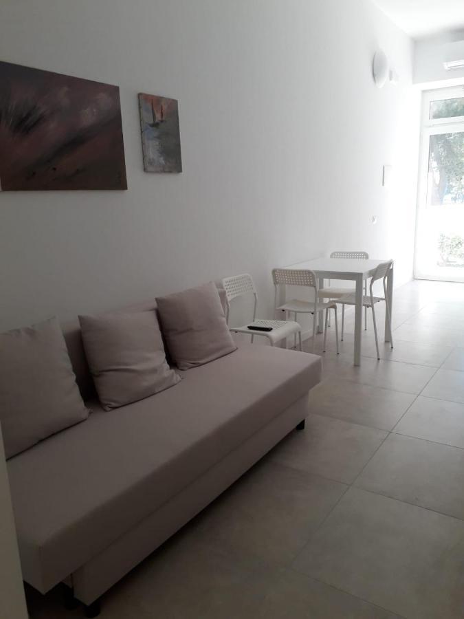 B&B Lido Apartament 10A ชิวิตาโนวา มาร์เค ภายนอก รูปภาพ